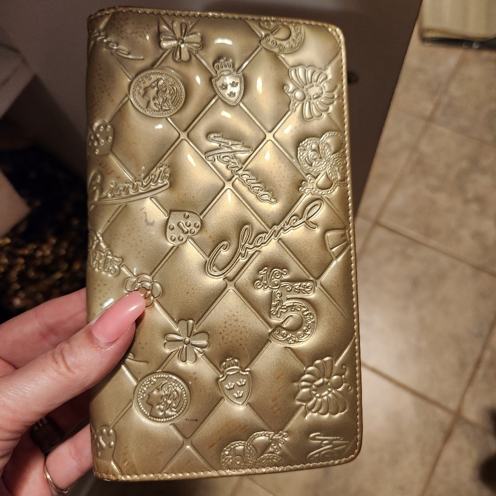 Chanel Wallet/ Organizer